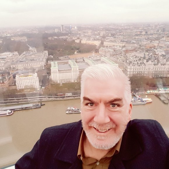 Meet your Posher, Anush - Picture 1 of 1